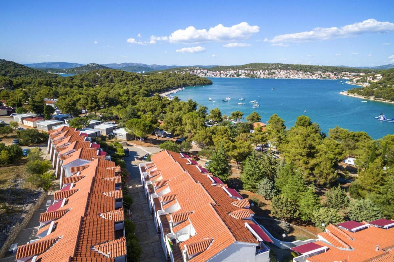 Belvilla Apartments In Holiday Resort Jezera Village, Island Murter Tisno Zewnętrze zdjęcie
